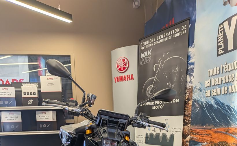 YAMAHA MT-09 SP 3
