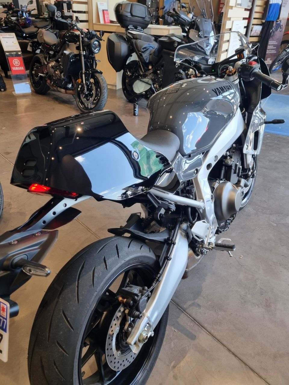 YAMAHA XSR 900 GP 3