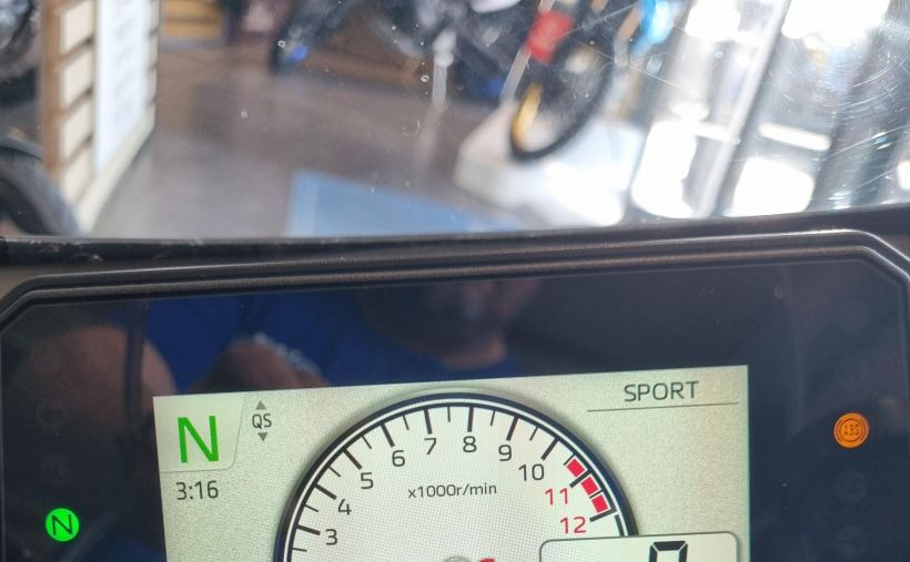 YAMAHA XSR 900 GP 5