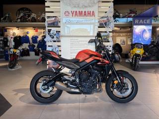TRIUMPH PROMOTION TRIUMPH STREET TRIPLE 765 R 2024 141€/MOIS* GTIE CONSTRUCTEUR 10/26 - 2024