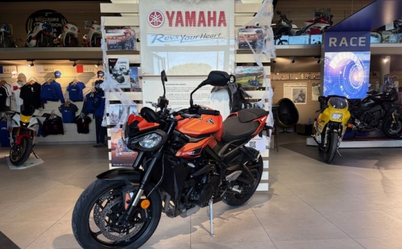 TRIUMPH TRIUMPH STREET TRIPLE 765 R 2024 141€/MOIS* GTIE CONSTRUCTEUR 10/26 3