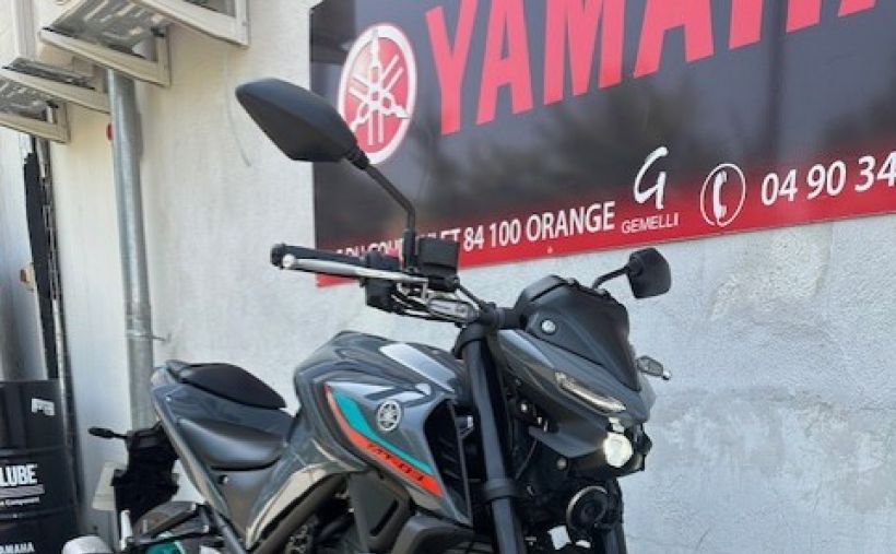 YAMAHA MT-03 1