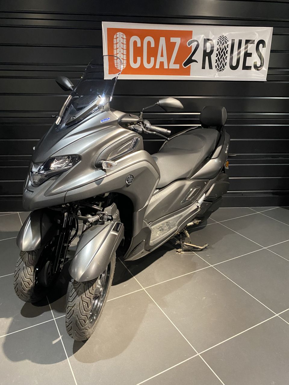 YAMAHA TRICITY 300 2