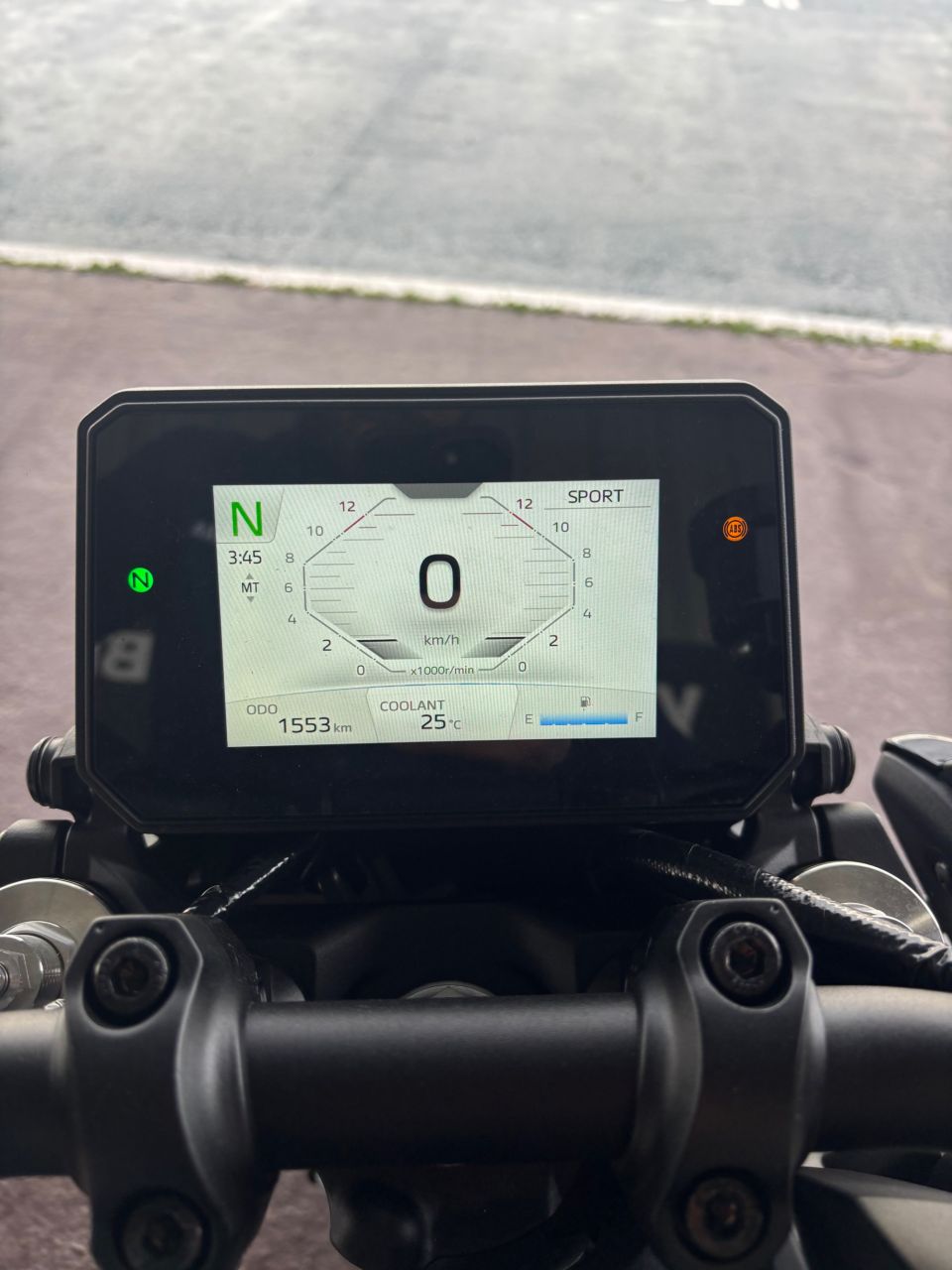 YAMAHA MT-09  Y-AMT 2