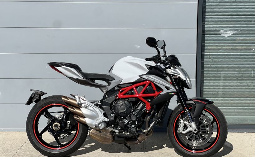 MV AGUSTA BRUTALE 800 0