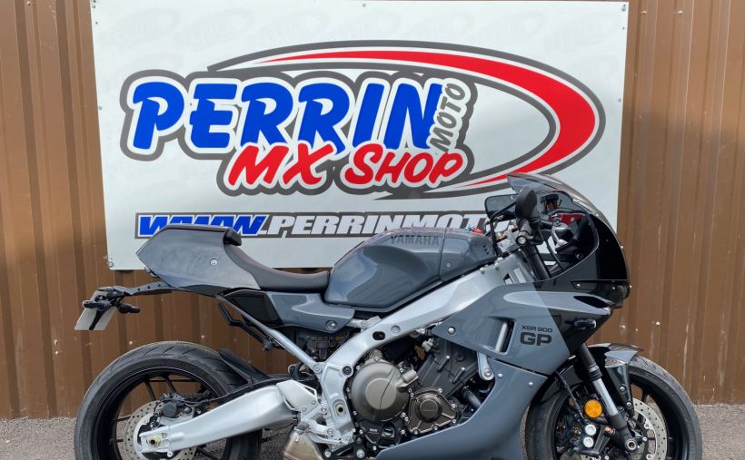 YAMAHA XSR 900 GP 0