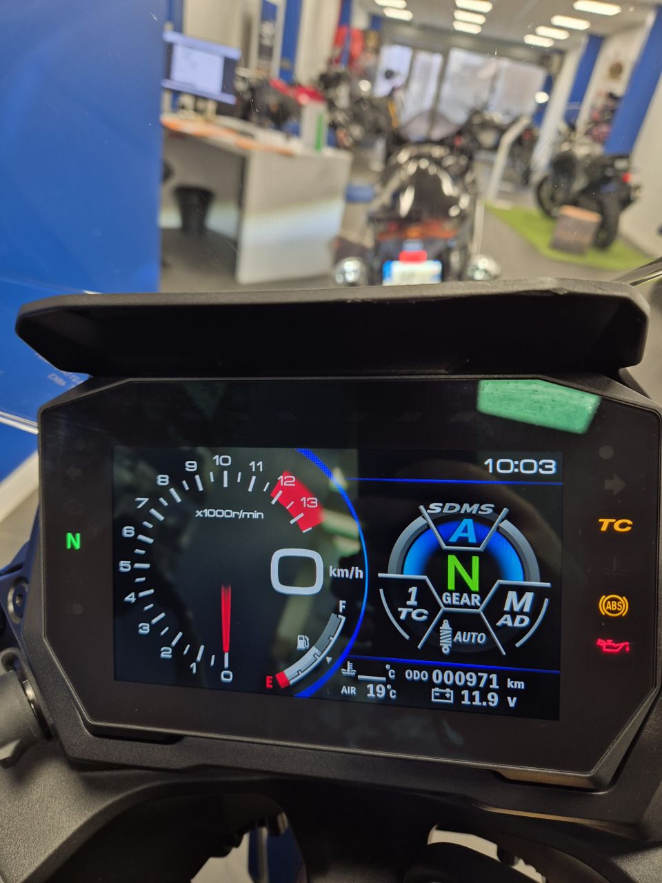 SUZUKI GSX-S 1000 GX 3