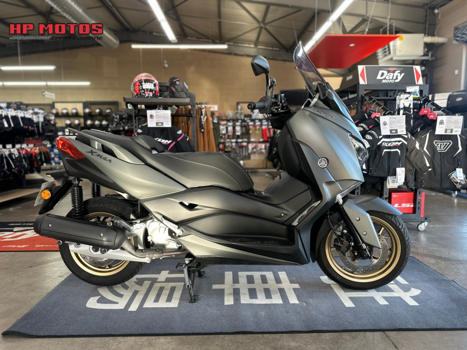 YAMAHA XMAX 125 TECH MAX 0
