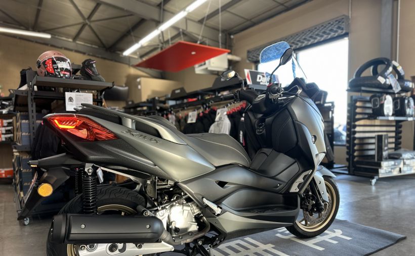 YAMAHA XMAX 125 TECH MAX 4