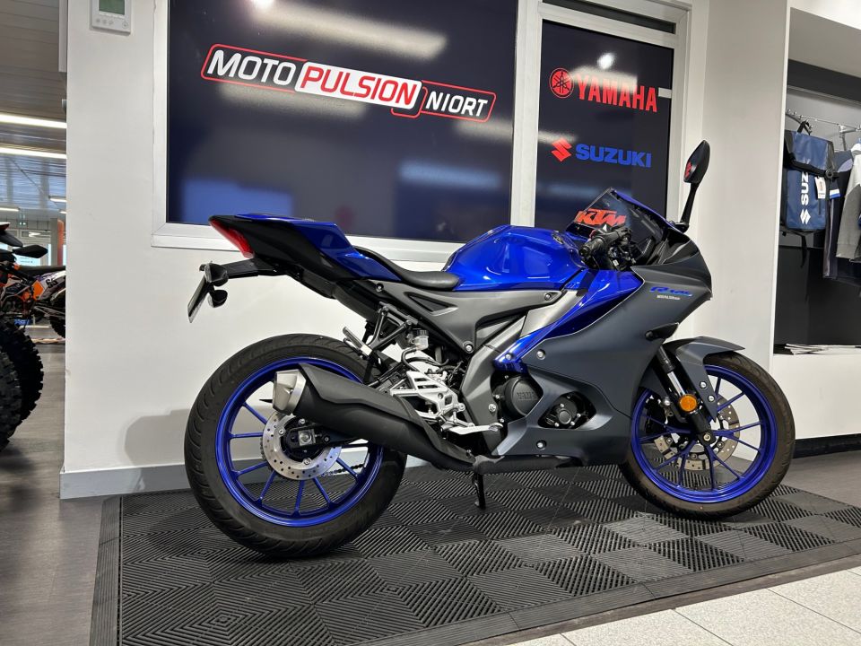 YAMAHA YZF-R 125 6