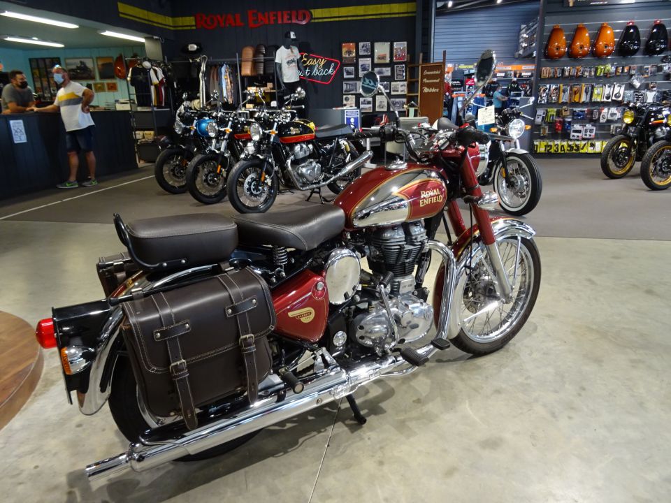 ROYAL ENFIELD BULLET CLASSIC 8