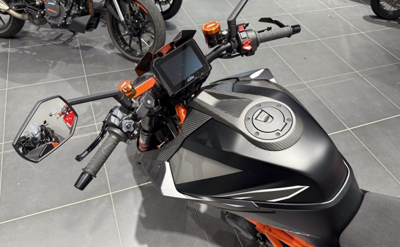 KTM 1290 SUPER DUKE RR 2