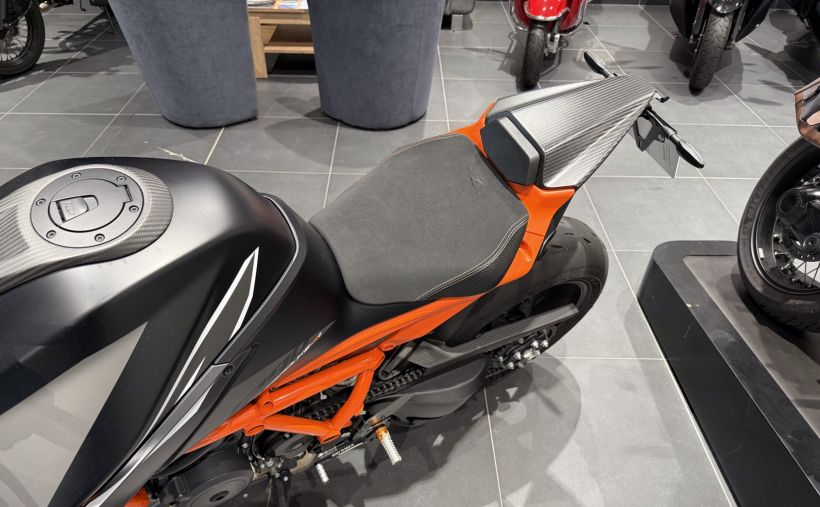 KTM 1290 SUPER DUKE RR 3