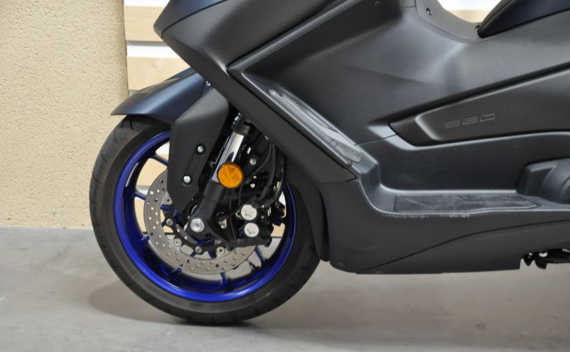 YAMAHA XP T-MAX 560 9