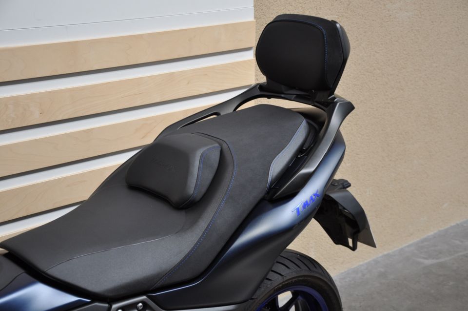 YAMAHA XP T-MAX 560 10