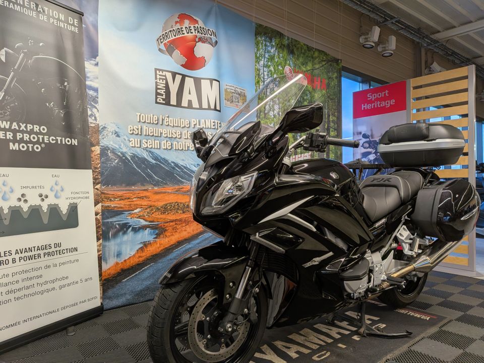 YAMAHA FJR 1300 AS 6