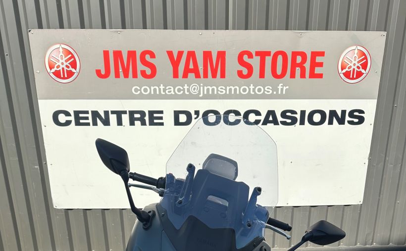 YAMAHA XP T-MAX 560 1