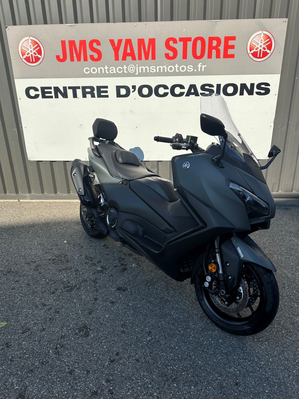 YAMAHA XP T-MAX 560 2