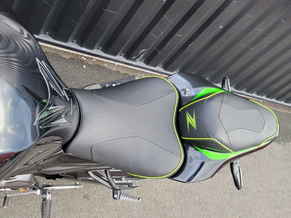 KAWASAKI Z900 SE 35