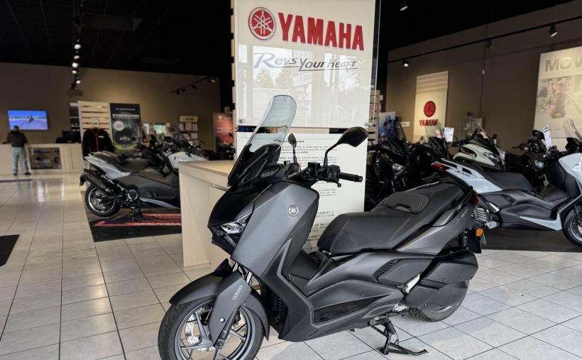 YAMAHA XMAX 300 5