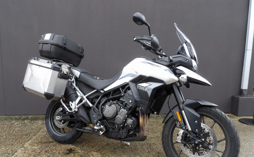 TRIUMPH Tiger 900 GT PRO 2