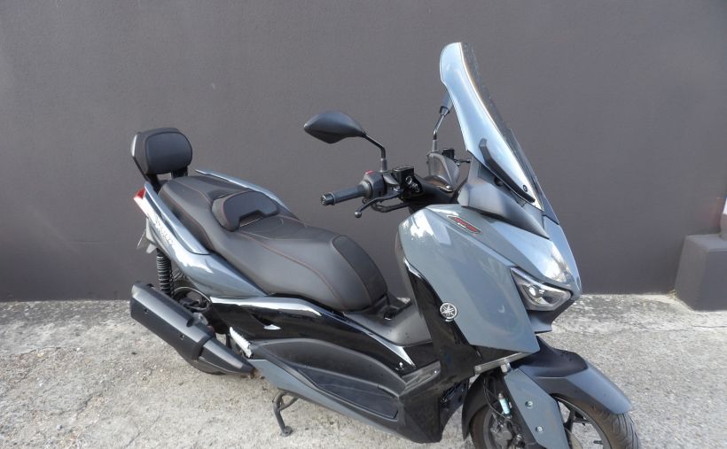 YAMAHA XMAX 300 Tech Max 0