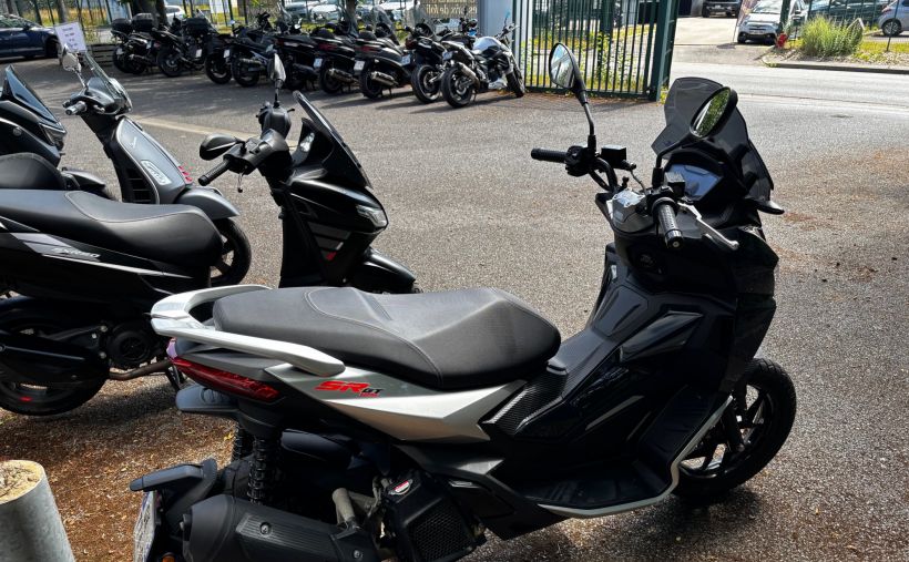 APRILIA SR 125 GT 10