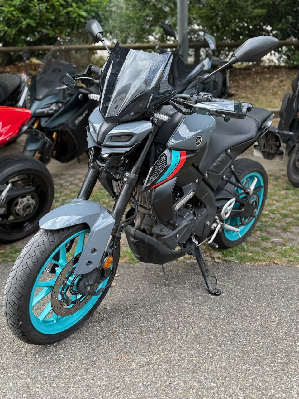 YAMAHA MT-125 0
