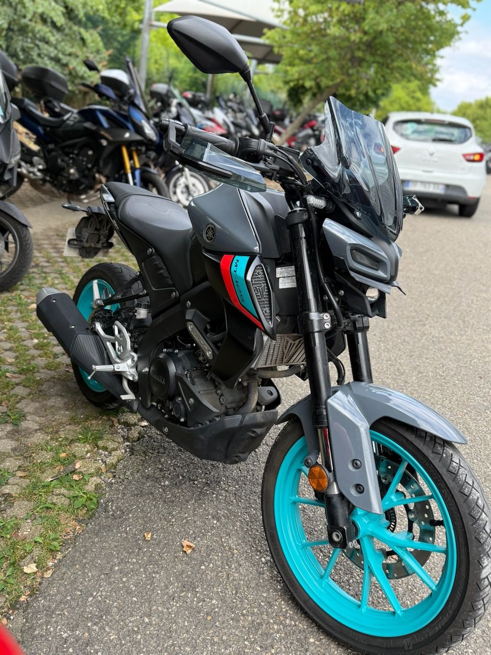 YAMAHA MT-125 1