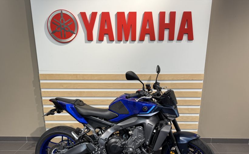 YAMAHA MT-09 0