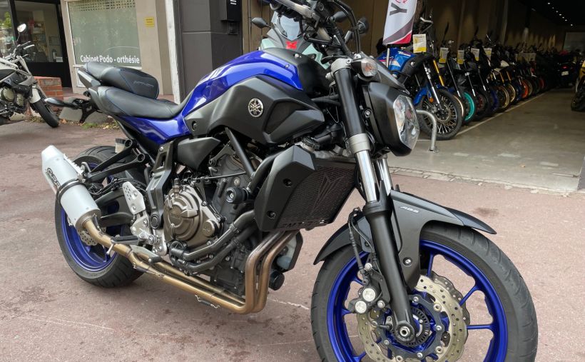 YAMAHA MT 07 1