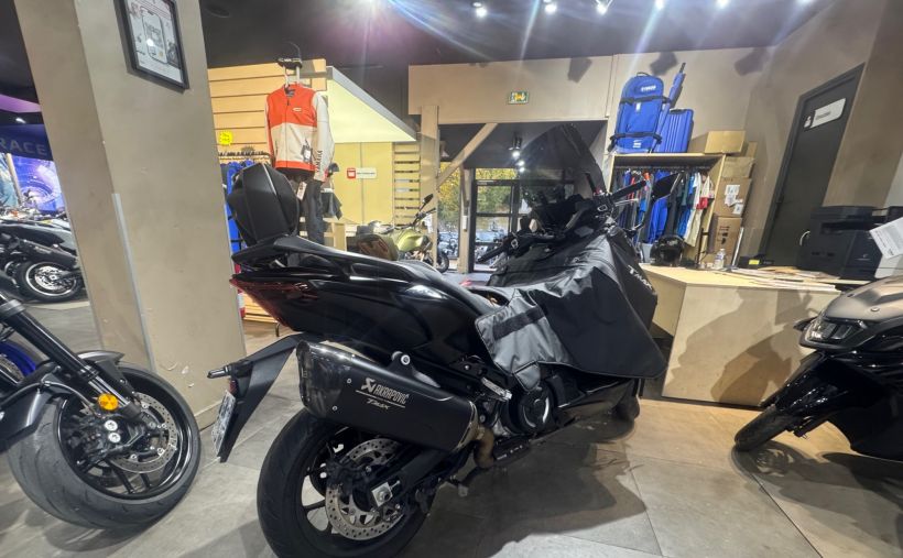 YAMAHA XP T-MAX 560 TECH MAX 3