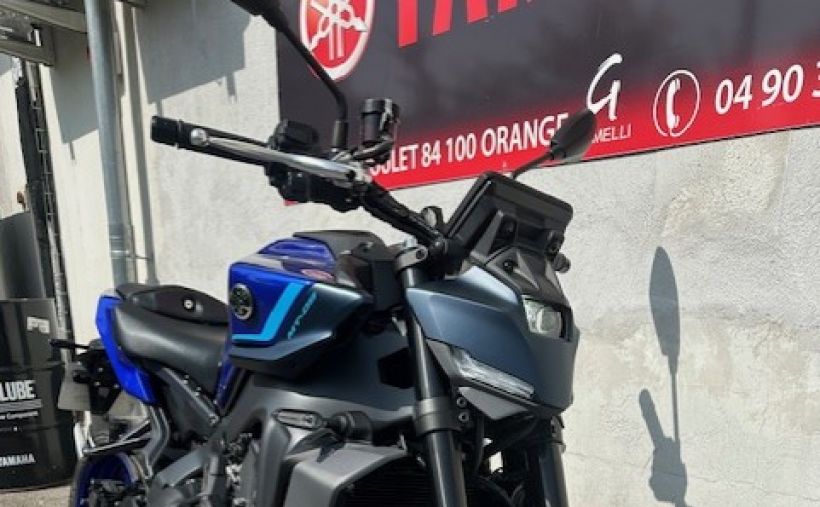 YAMAHA MT-09 1