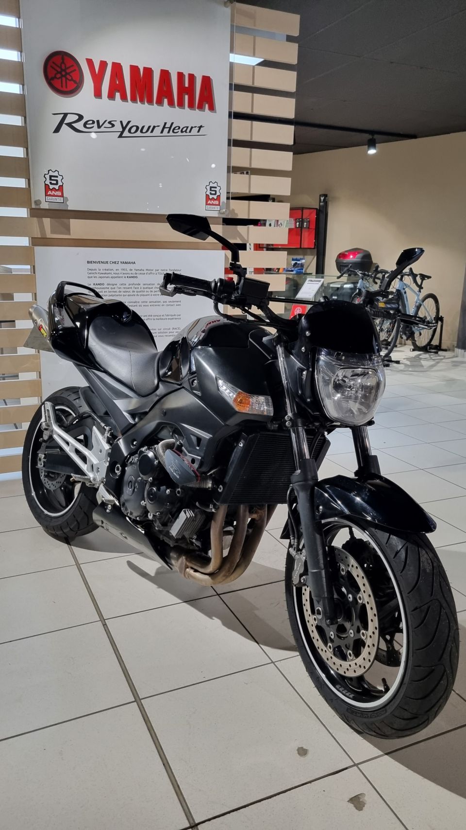 SUZUKI GSR 600 0