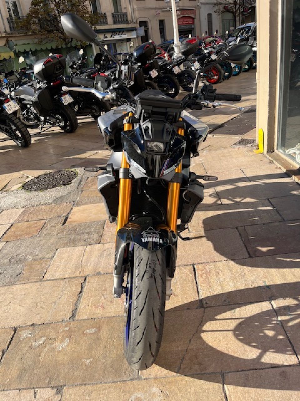 YAMAHA MT-09 SP 6
