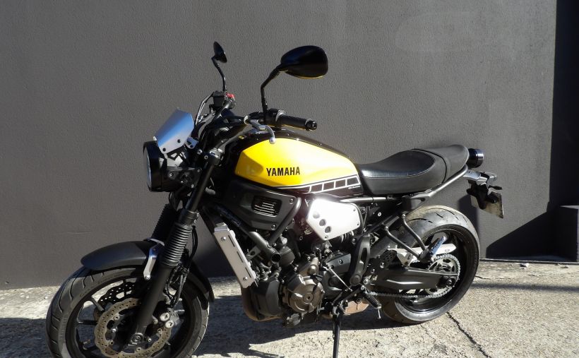 YAMAHA XSR 700 ABS 6