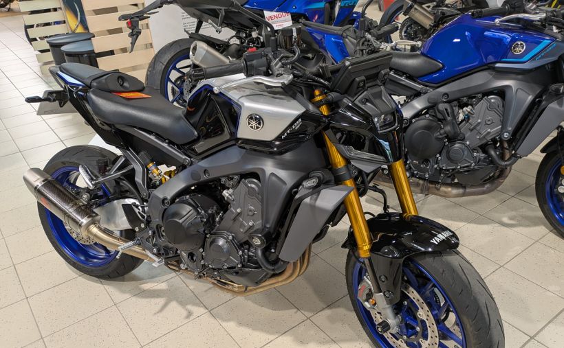YAMAHA MT-09 SP 5