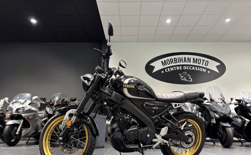 YAMAHA XSR 125 Legacy 0