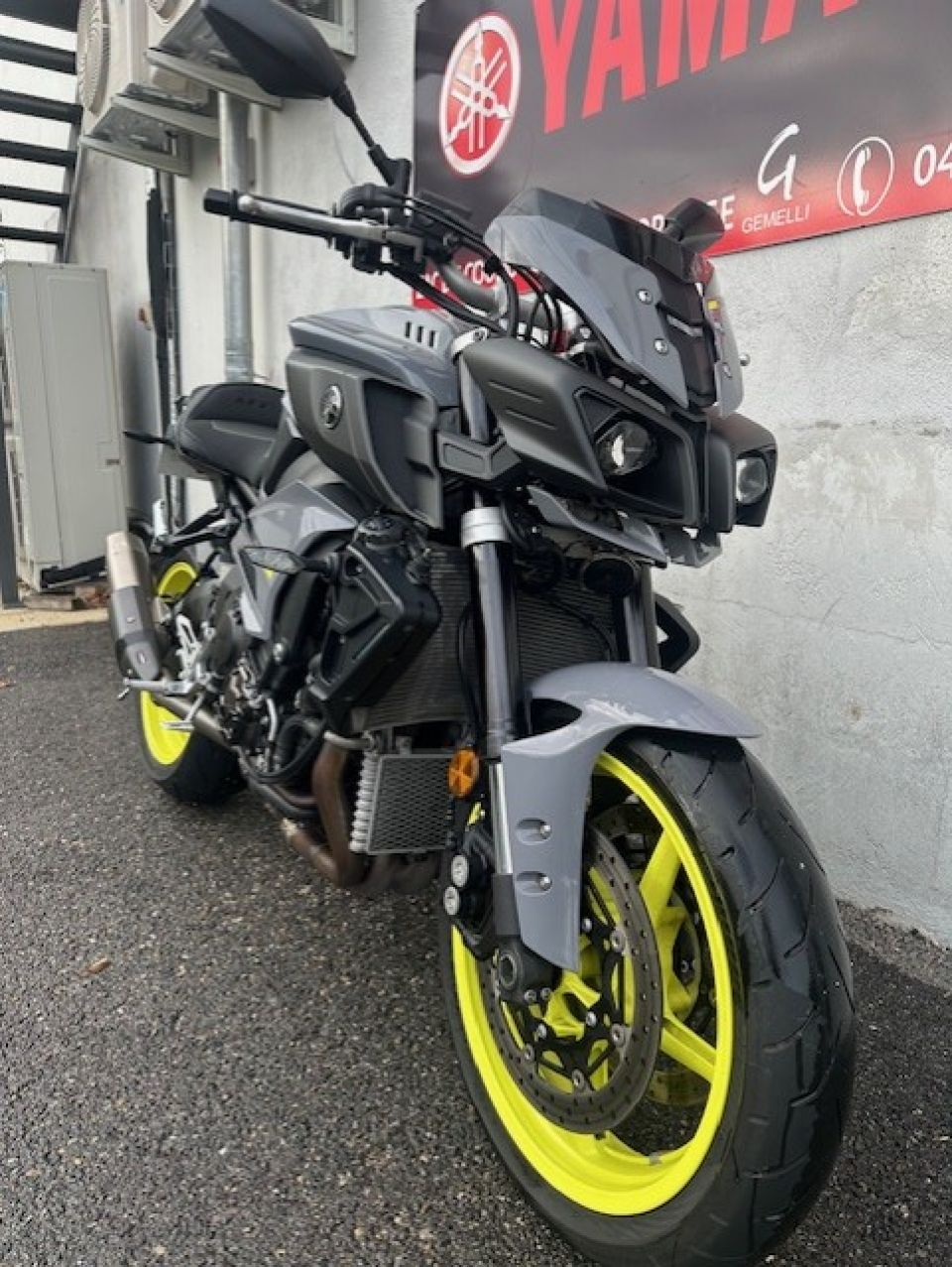 YAMAHA MT-10 1