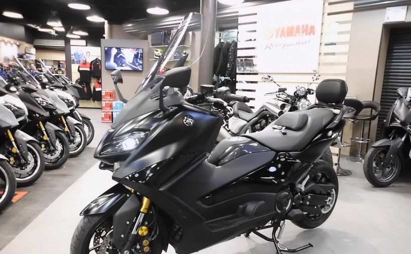 YAMAHA XP T-MAX 560 TECH MAX 2