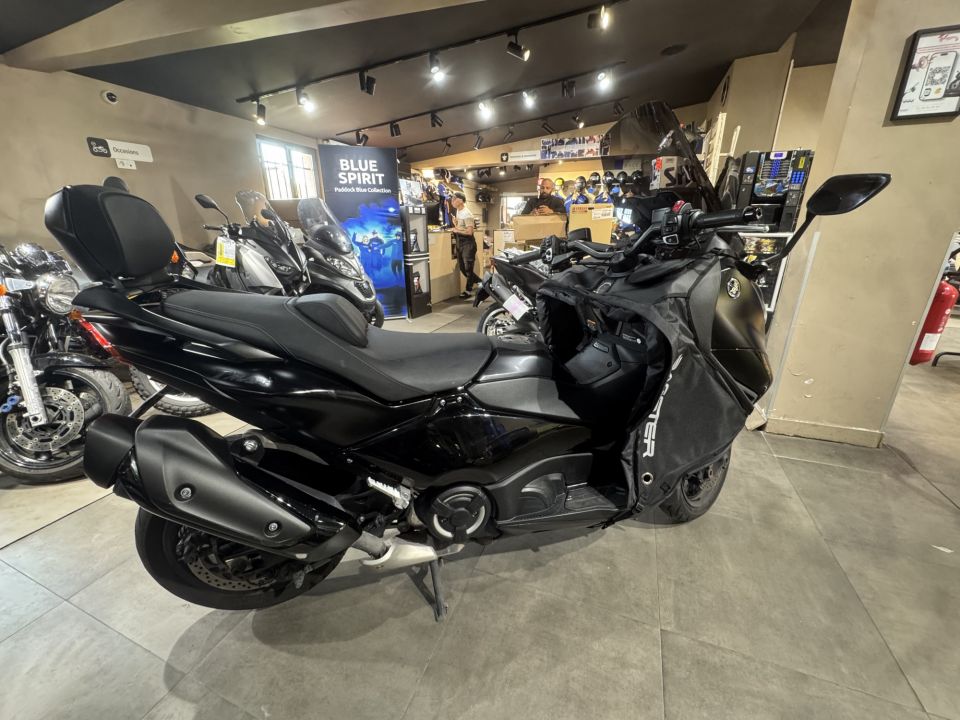 YAMAHA XP T-MAX 560 TECH MAX 2