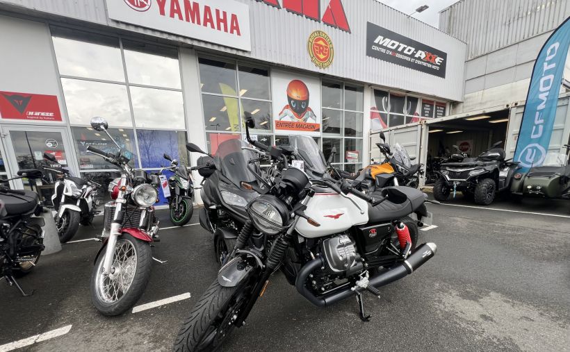 MOTO GUZZI V7 STONE 11