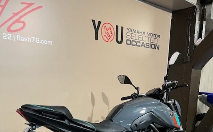 YAMAHA MT-07 2