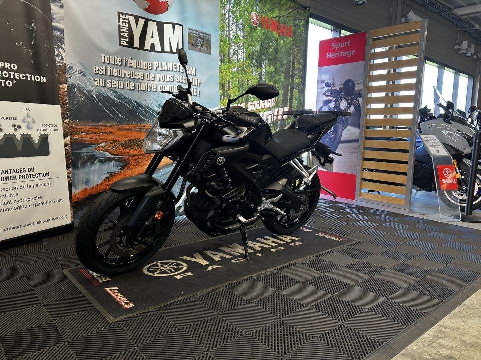 YAMAHA MT-125 6