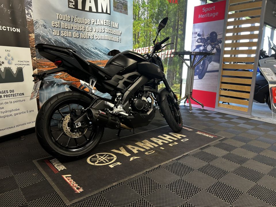 YAMAHA MT-125 2