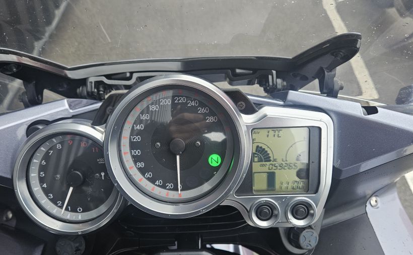 YAMAHA FJR 1300 30