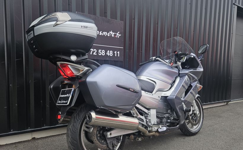 YAMAHA FJR 1300 25