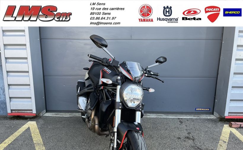 DUCATI MONSTER 821 3
