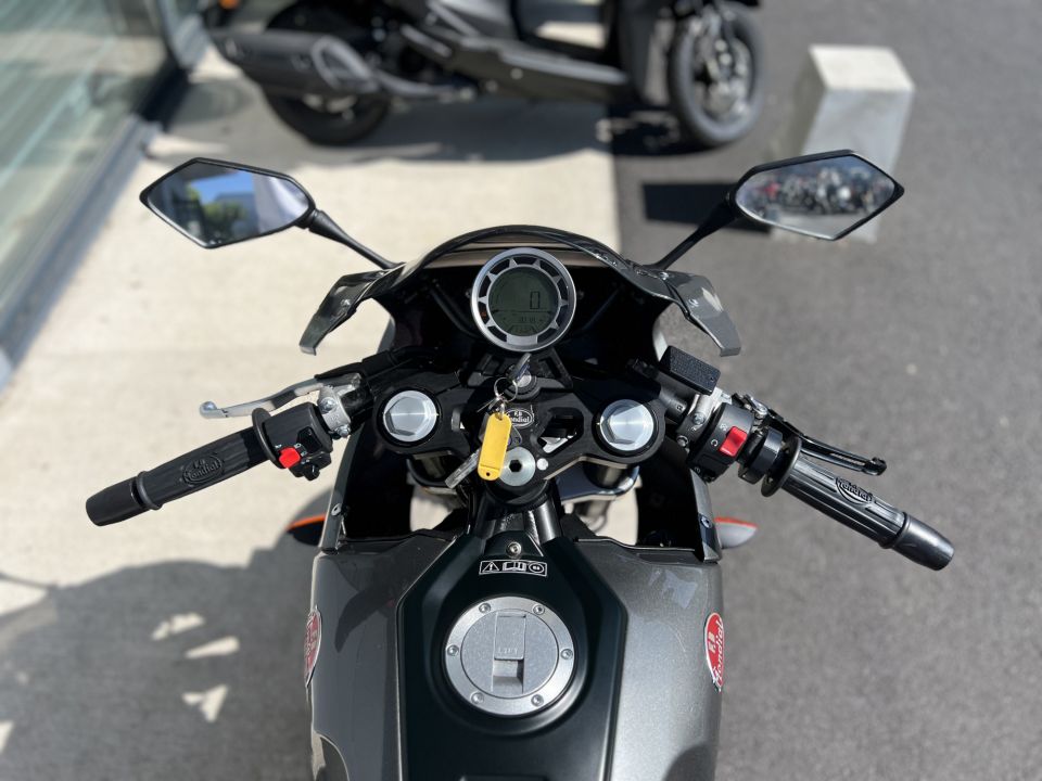 FB MONDIAL PAGANI 300 3