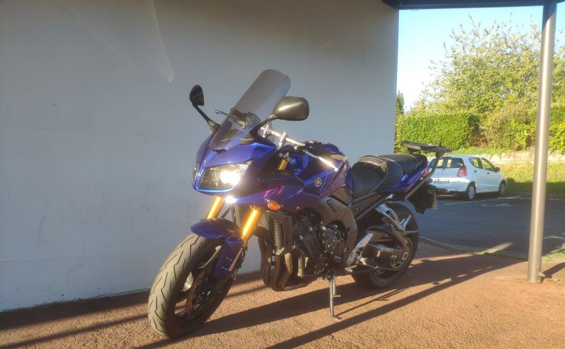 YAMAHA FZ1 FAZER 1
